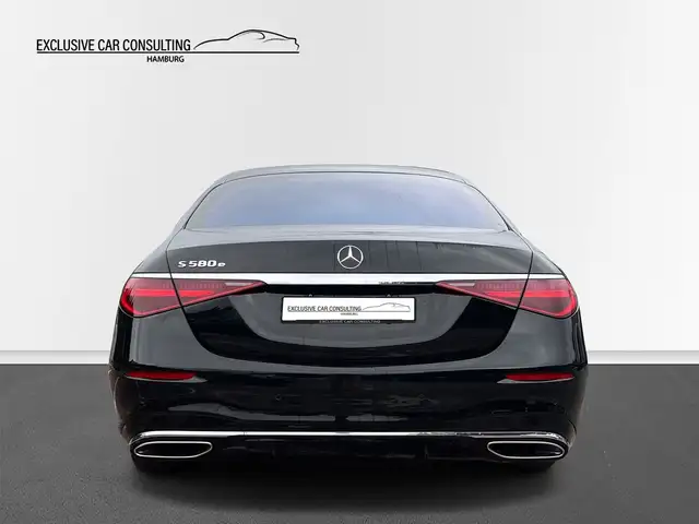 Mercedes-Benz S-Class view 5