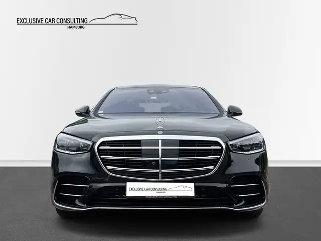 Mercedes-Benz S-Class view 2