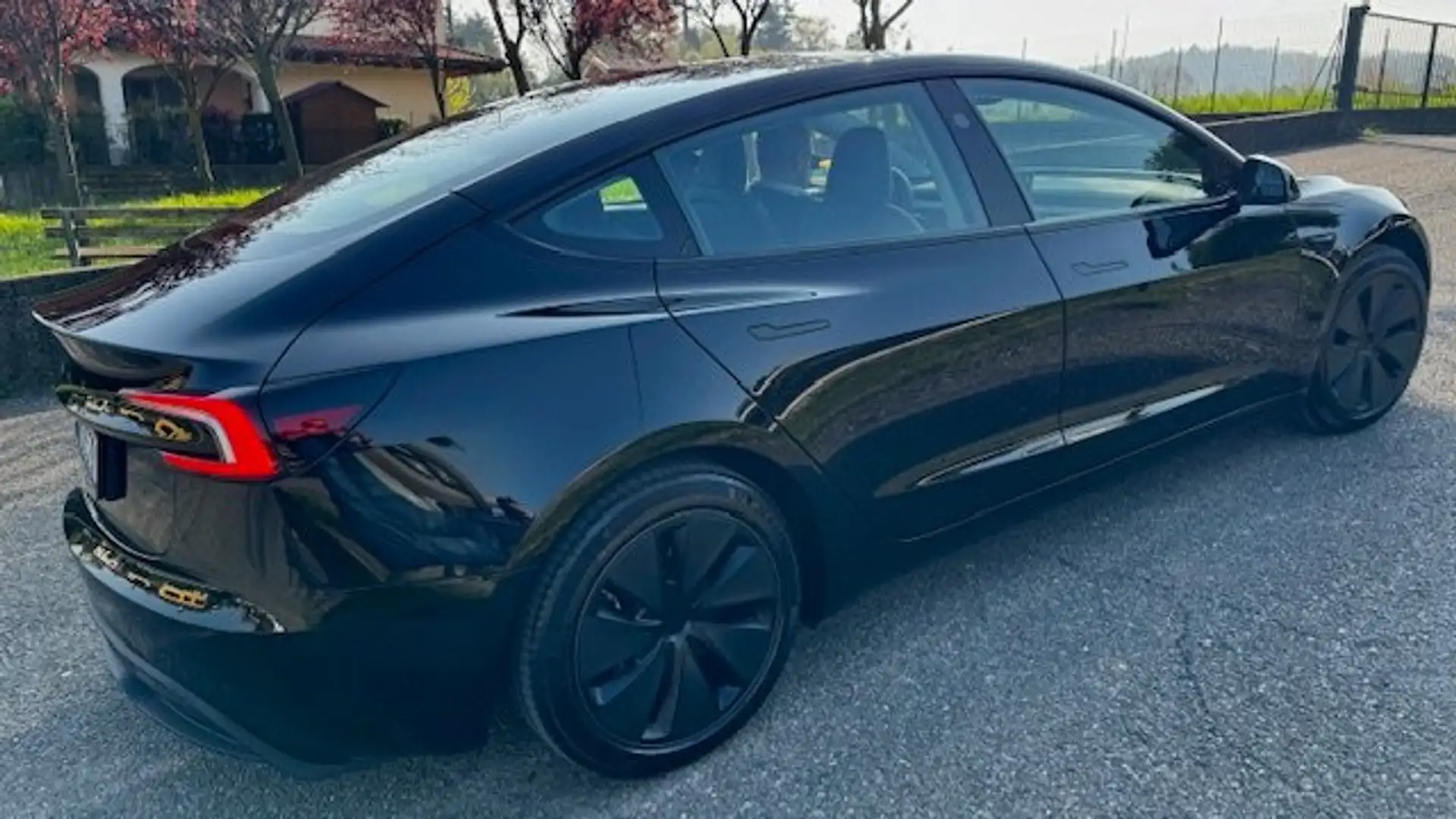 Tesla Model 3 RWD HIGHLAND Nero - 2