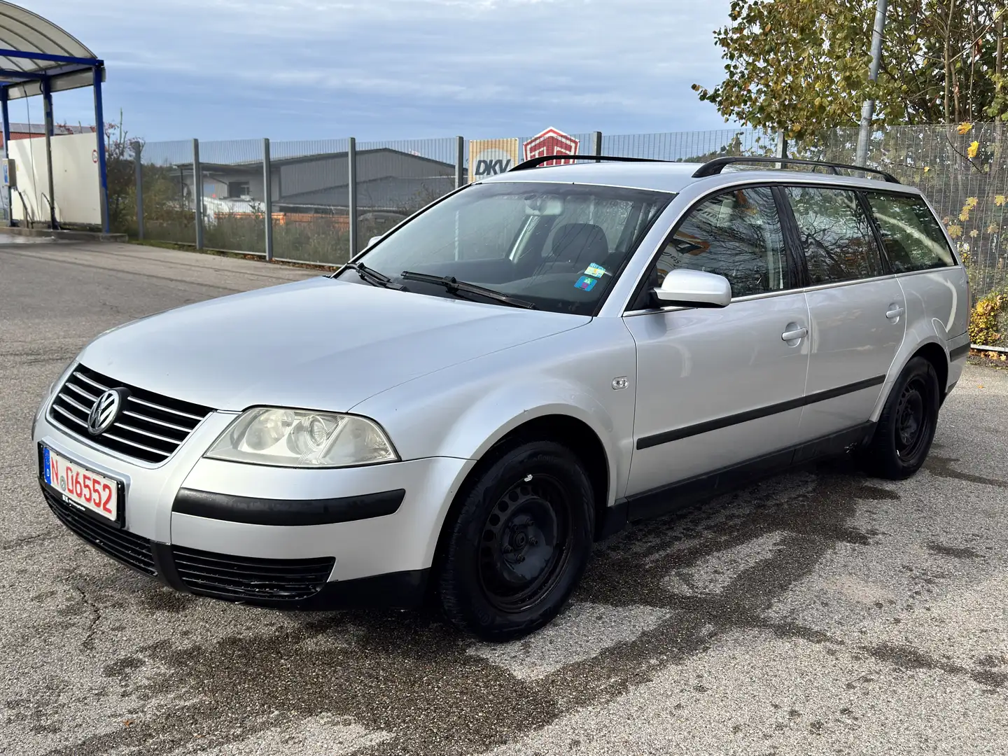 Volkswagen Passat Variant 1.9 TDI Trendline Silber - 1