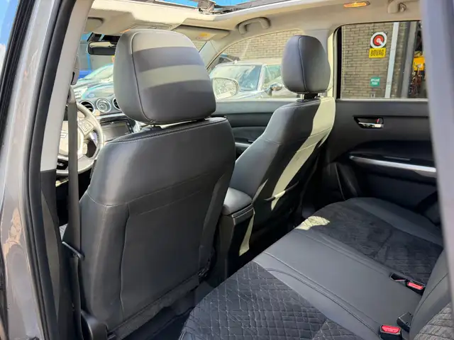 Suzuki Vitara view 6