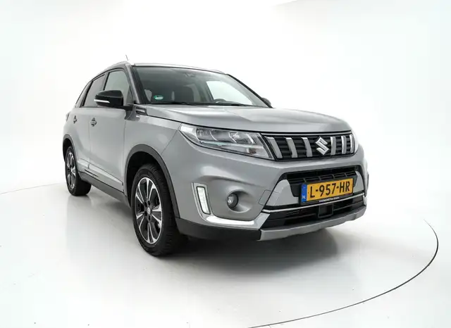 Suzuki Vitara view 3
