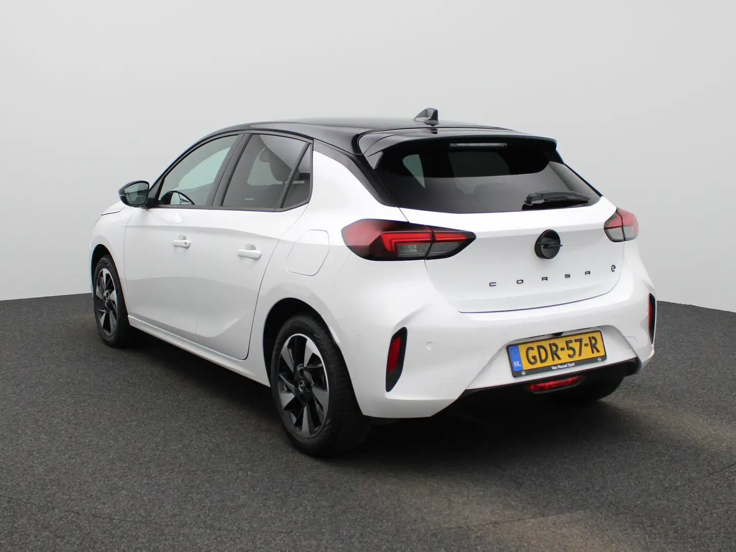 Opel Corsa-e Electric Long Range GS 51 kWh Bílá - 2