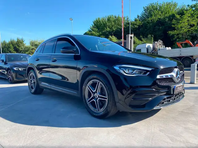 Mercedes-Benz Gla Class view 5