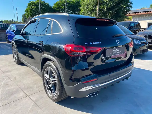 Mercedes-Benz Gla Class view 13