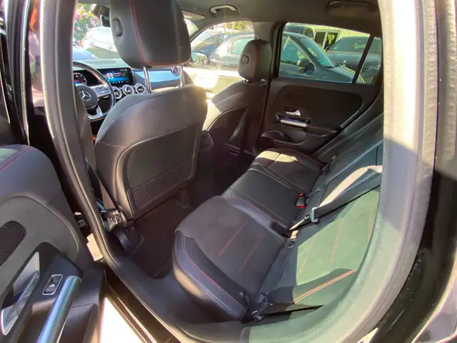 Mercedes-Benz Gla Class view 12