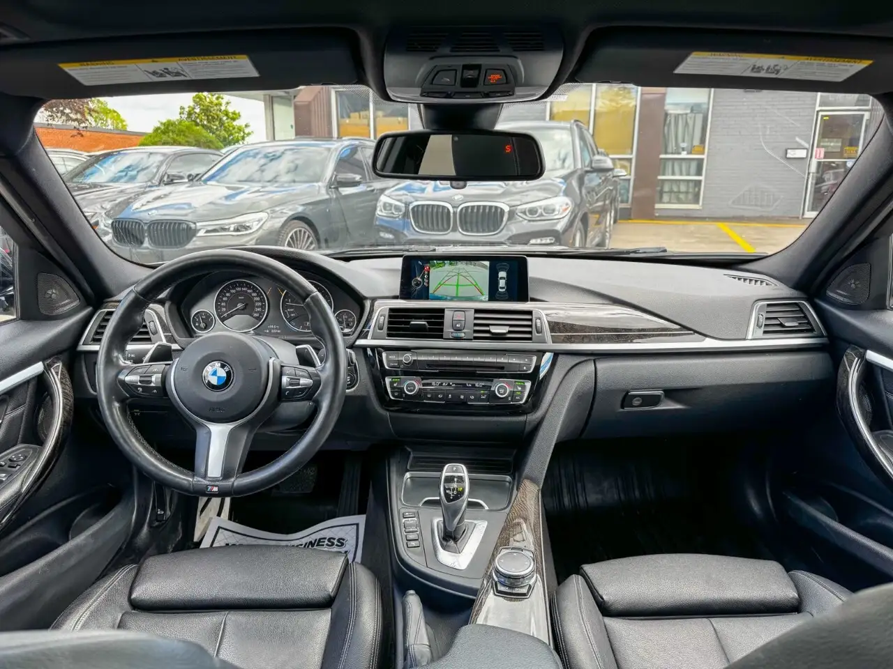 BMW 3 Series снимка BMW 3 Series