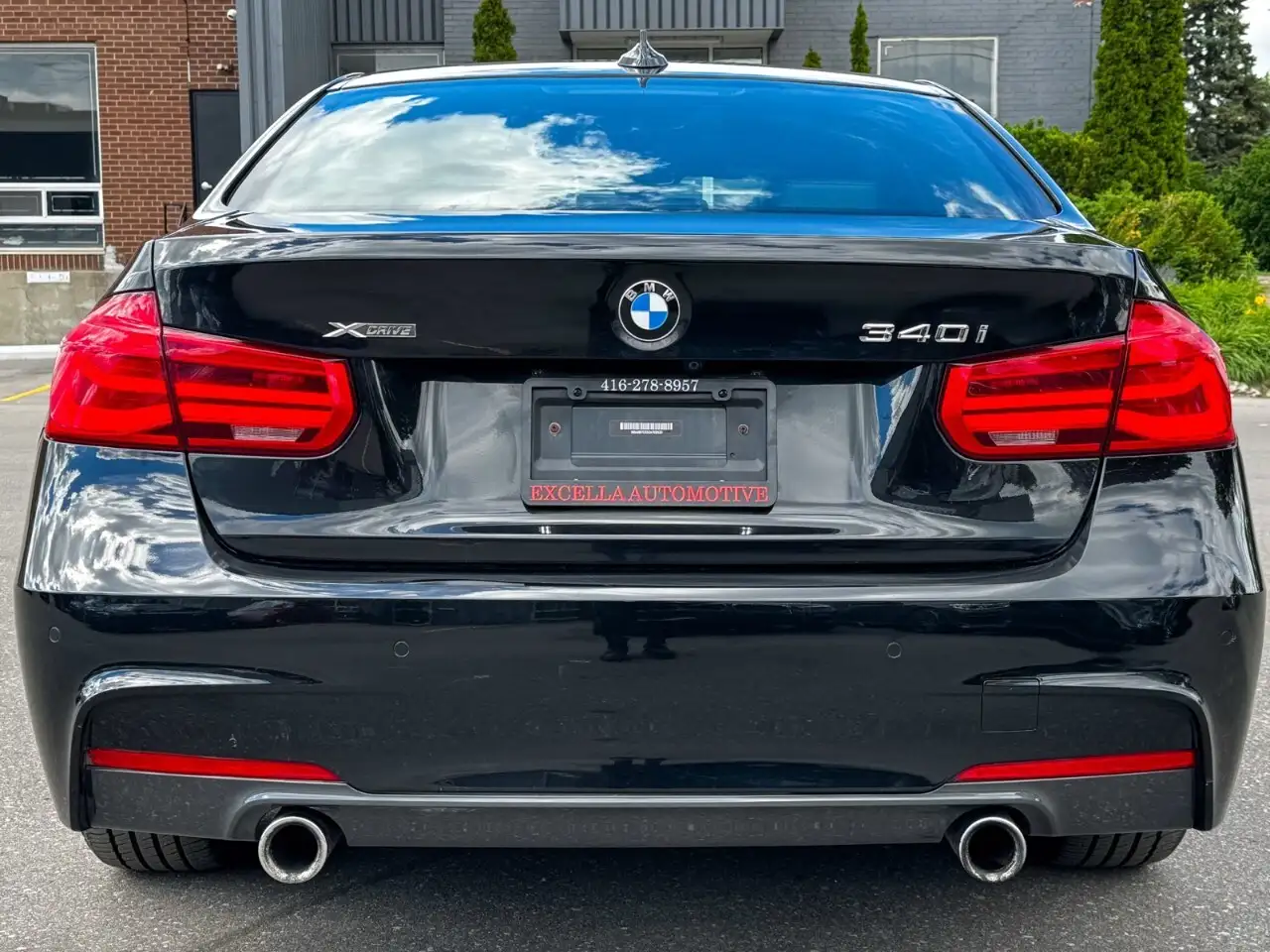 BMW 3 Series снимка BMW 3 Series