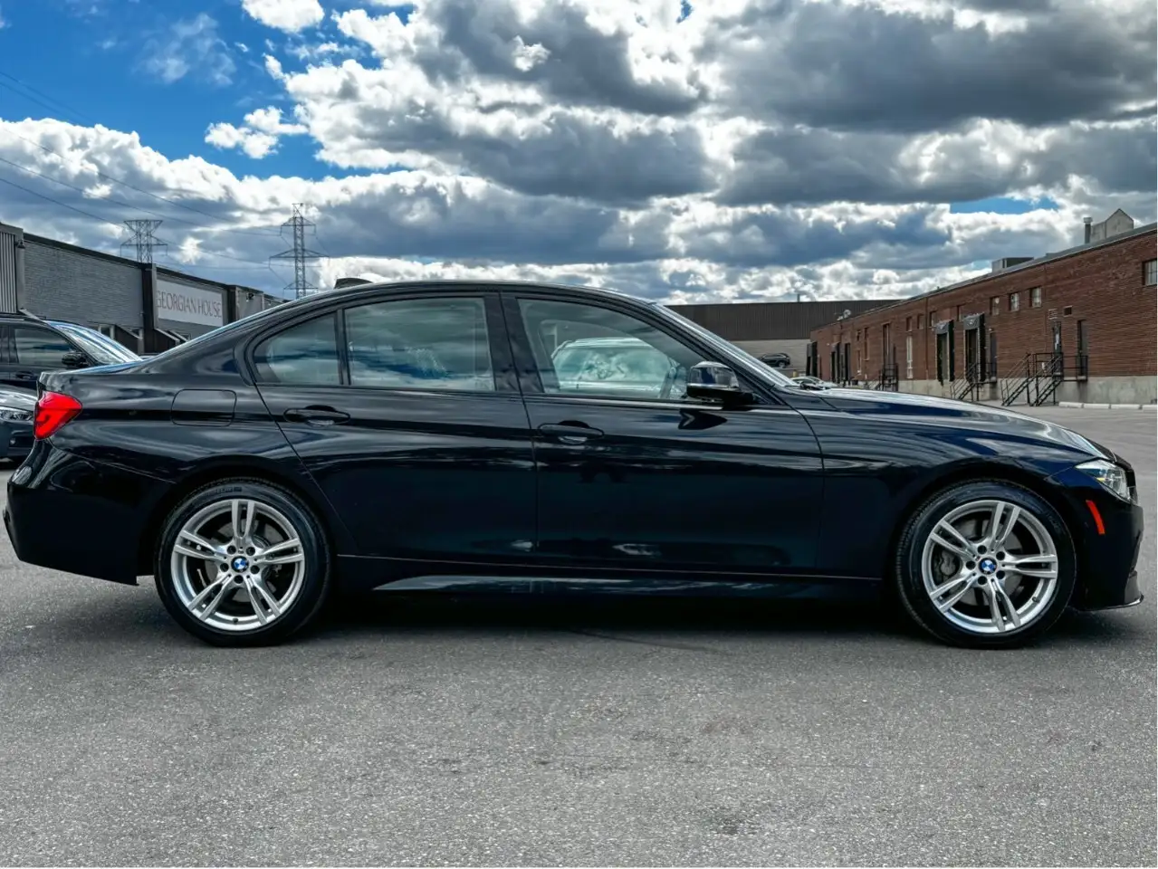 BMW 3 Series снимка BMW 3 Series