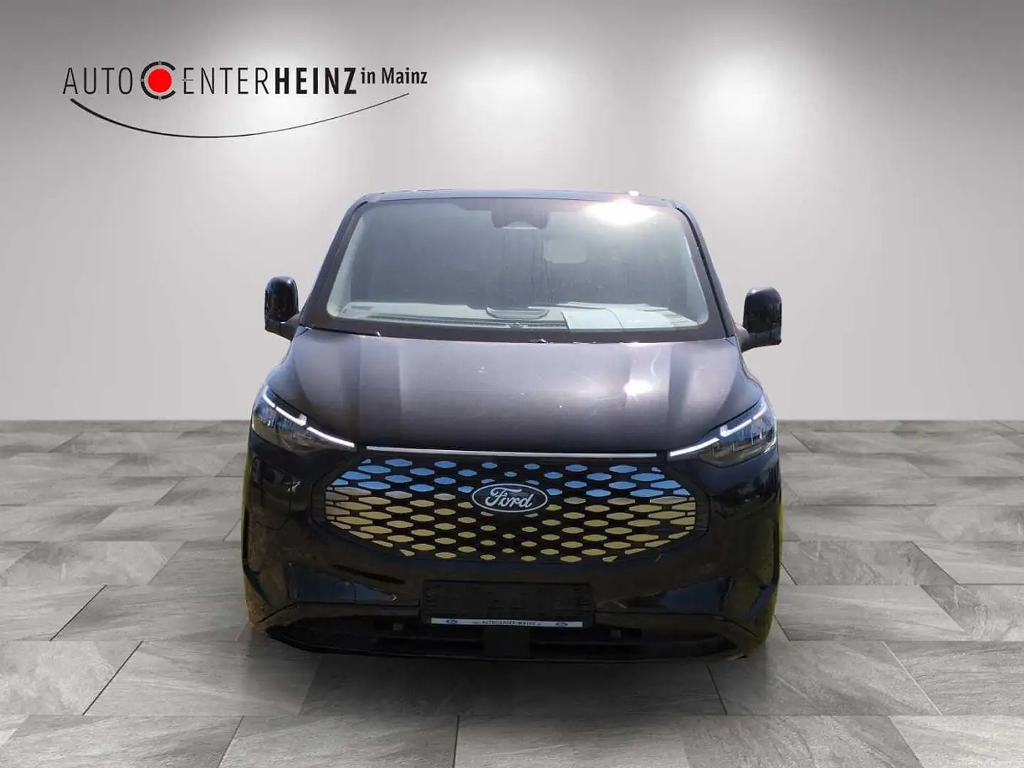 Ford e-Tourneo Custom 340 L1H1 LKW HA Чорний - 2