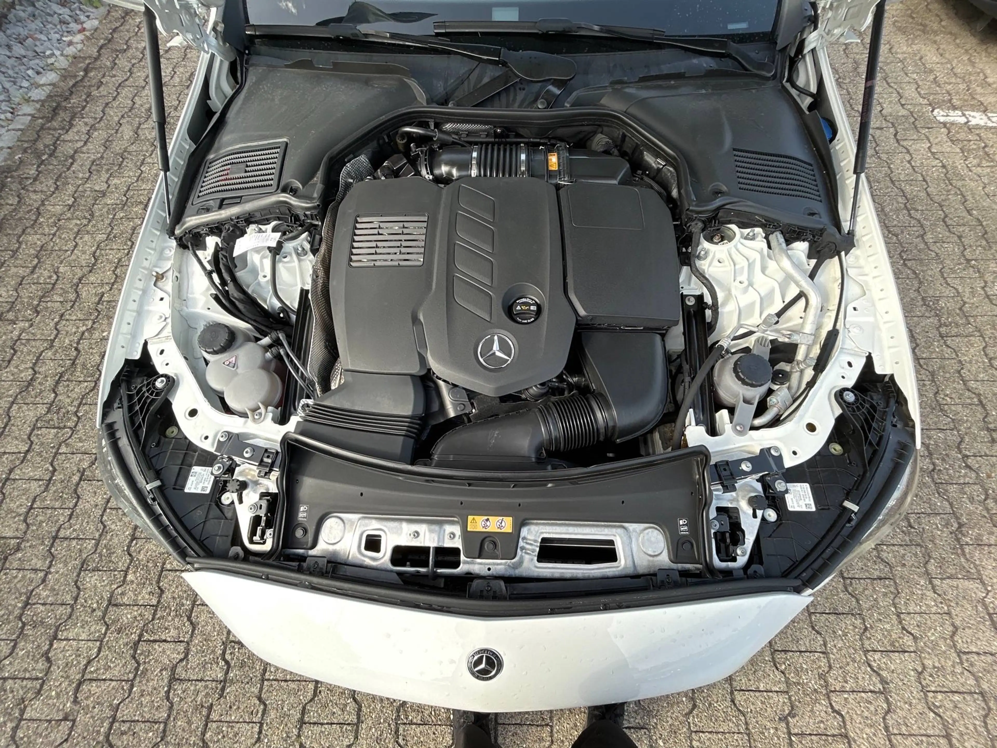 Mercedes-Benz C 300 C 300 d (206.006) — photo 13