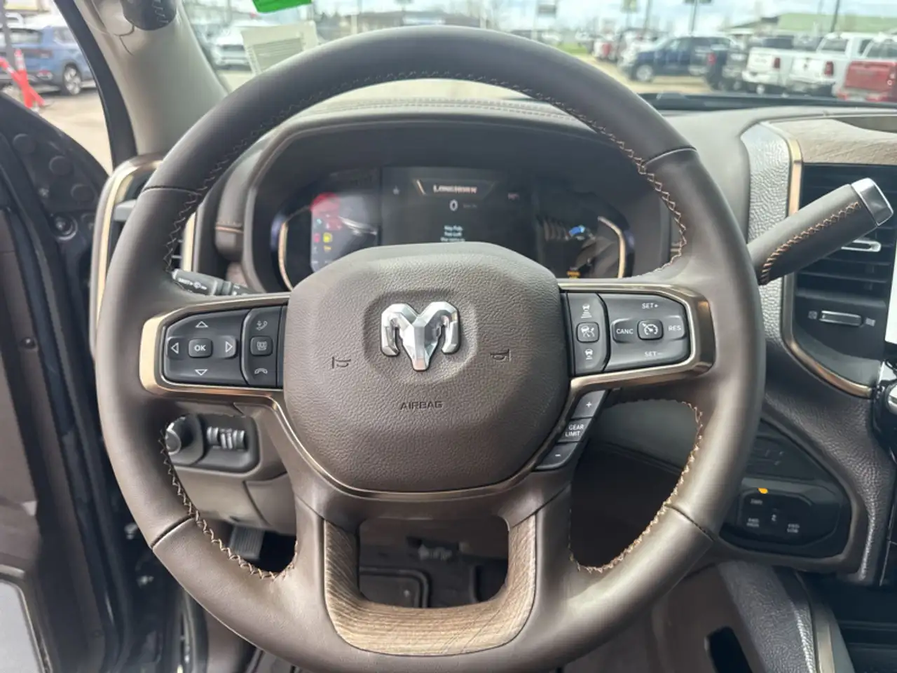 RAM 2500 снимка RAM 2500