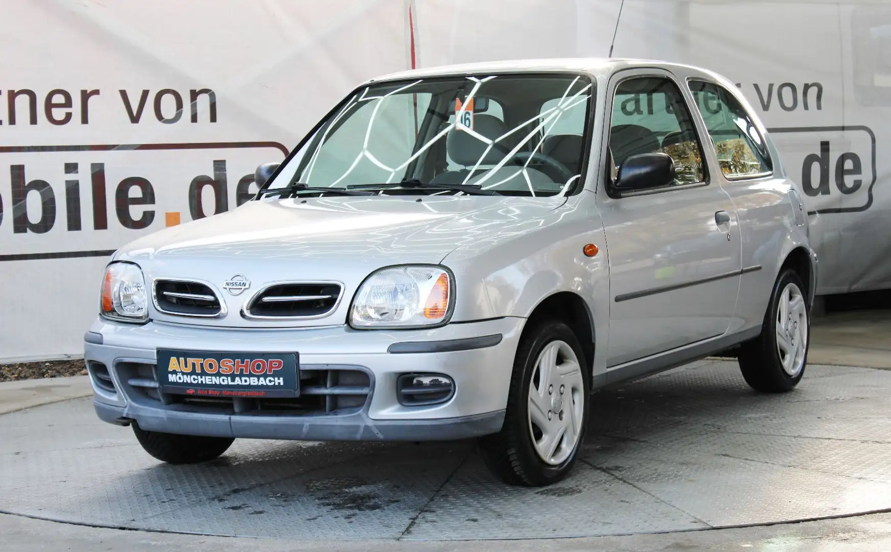 Nissan Micra *Automatik*KLIMA*Alwetterr.*Inspektion Neu* Silber - 2