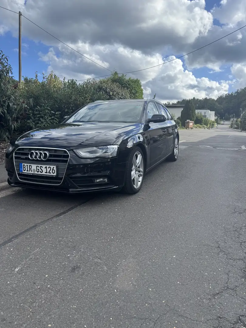Audi A4 avant quatro s line sport Schwarz - 1