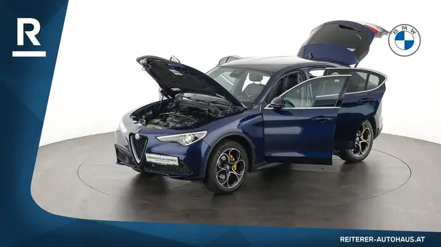 Alfa Romeo Stelvio view 9