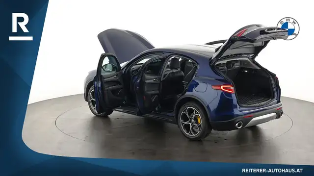 Alfa Romeo Stelvio view 10