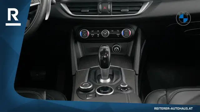 Alfa Romeo Stelvio view 15