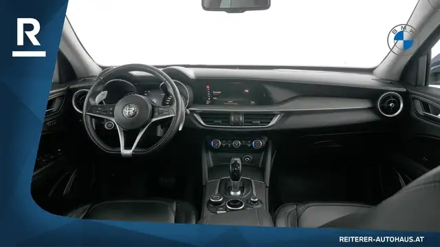 Alfa Romeo Stelvio view 13