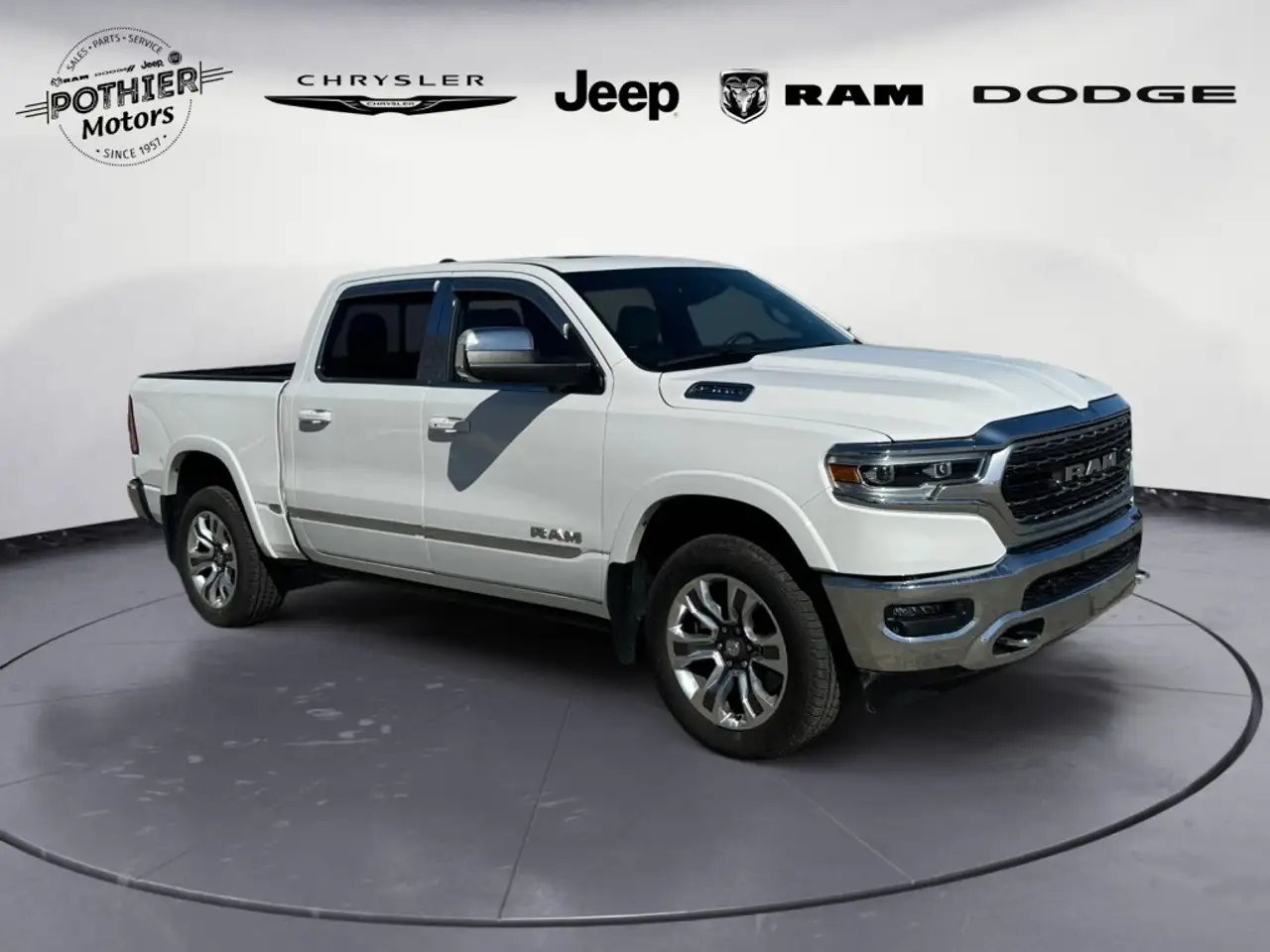 RAM 1500 снимка RAM 1500