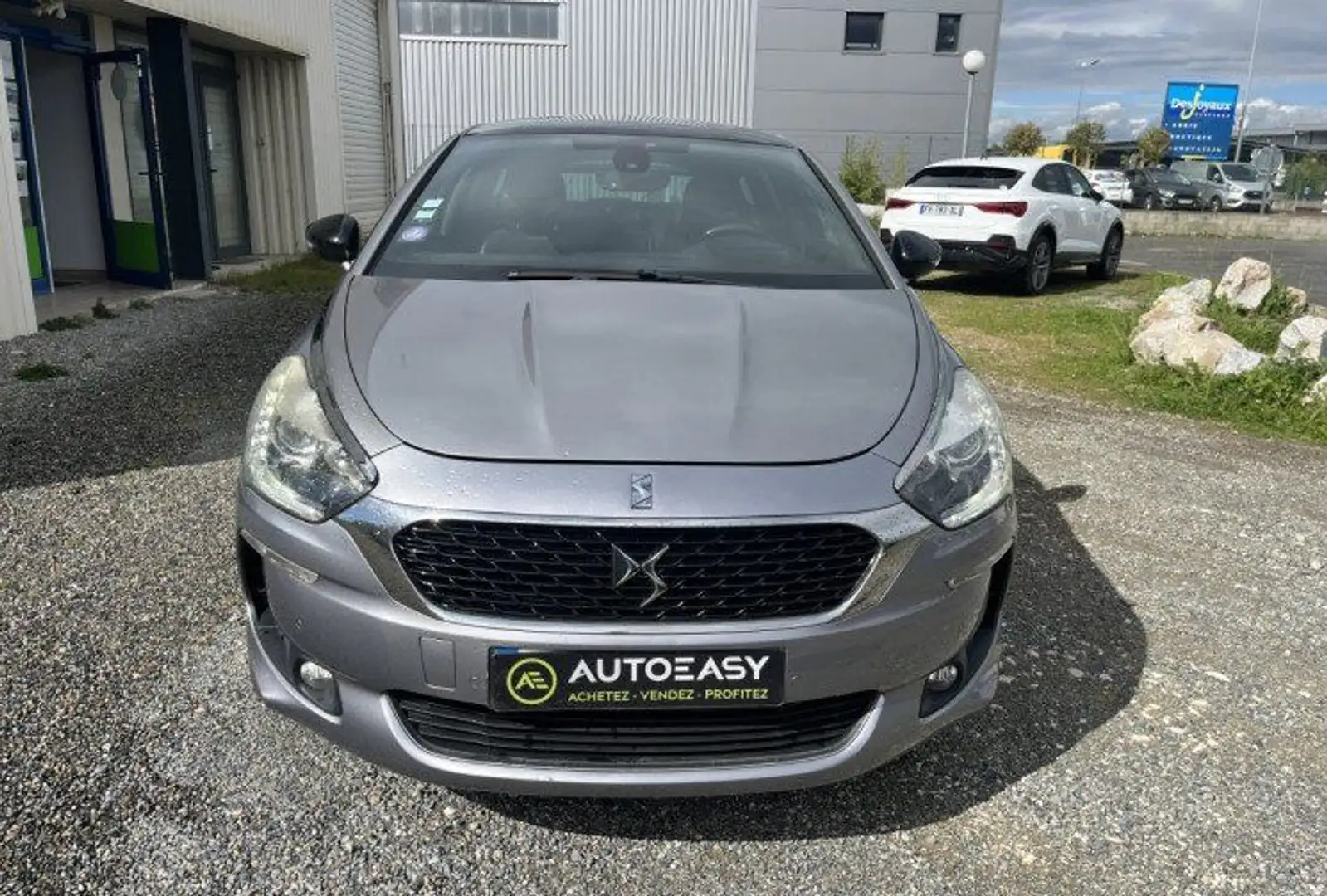 Citroen DS5 210ch So Chic S&S Gris - 2