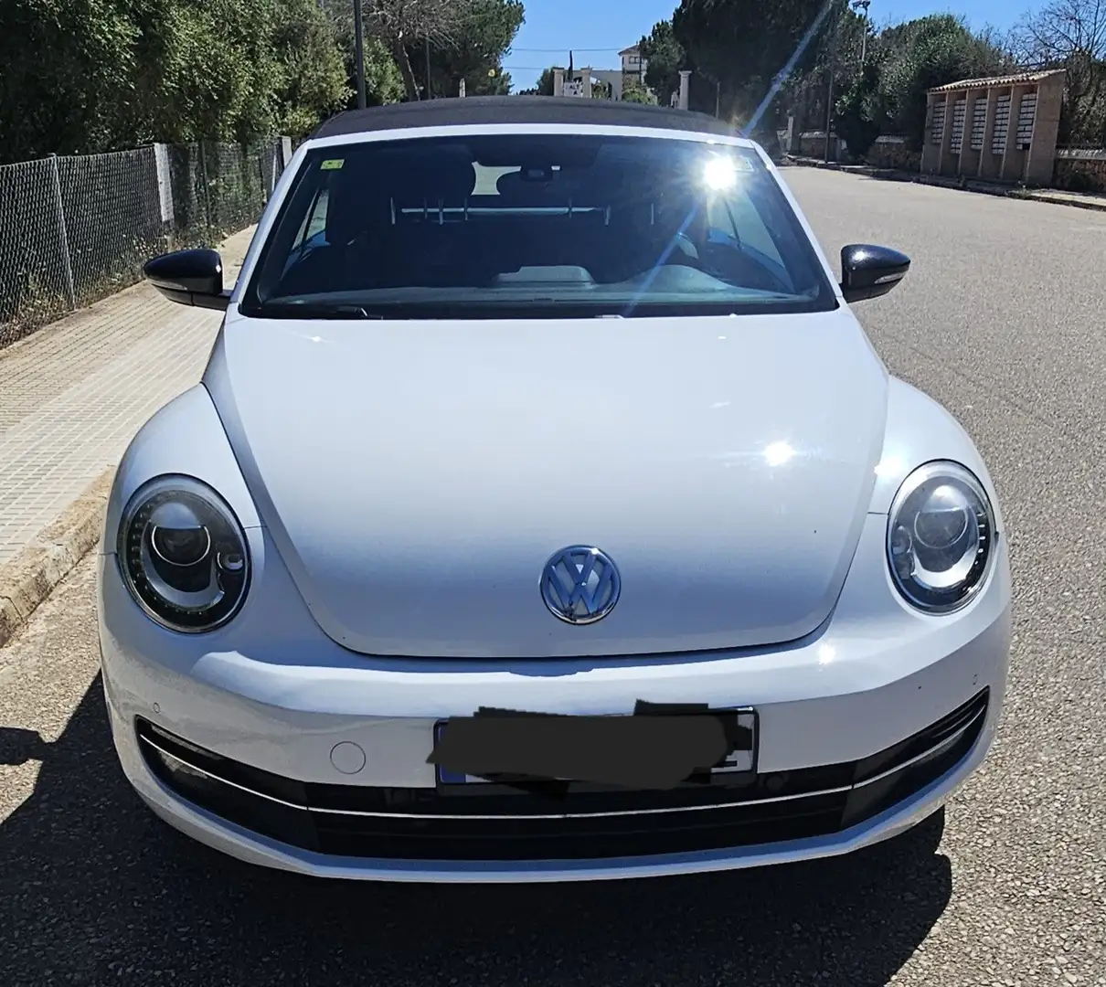 Volkswagen Beetle Cabrio 1.4 TSI Design DSG 160 - 1