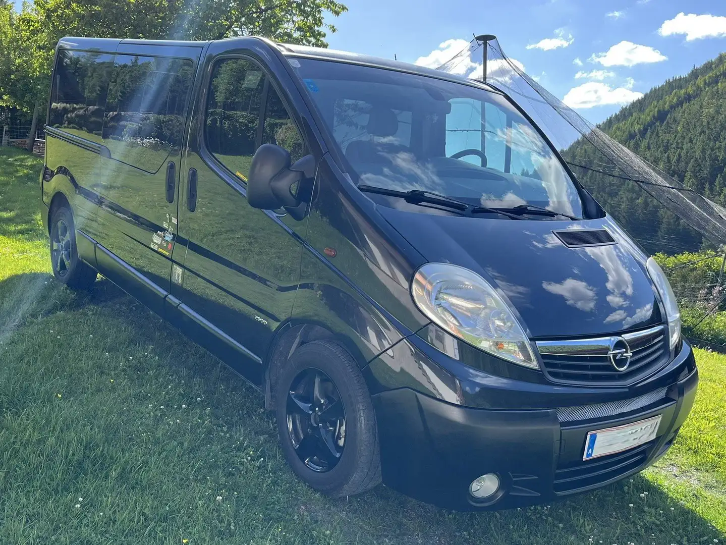 Opel Vivaro Vivaro Life L2H1 2,5 CDTI 2,7t DPF Life Negro - 2