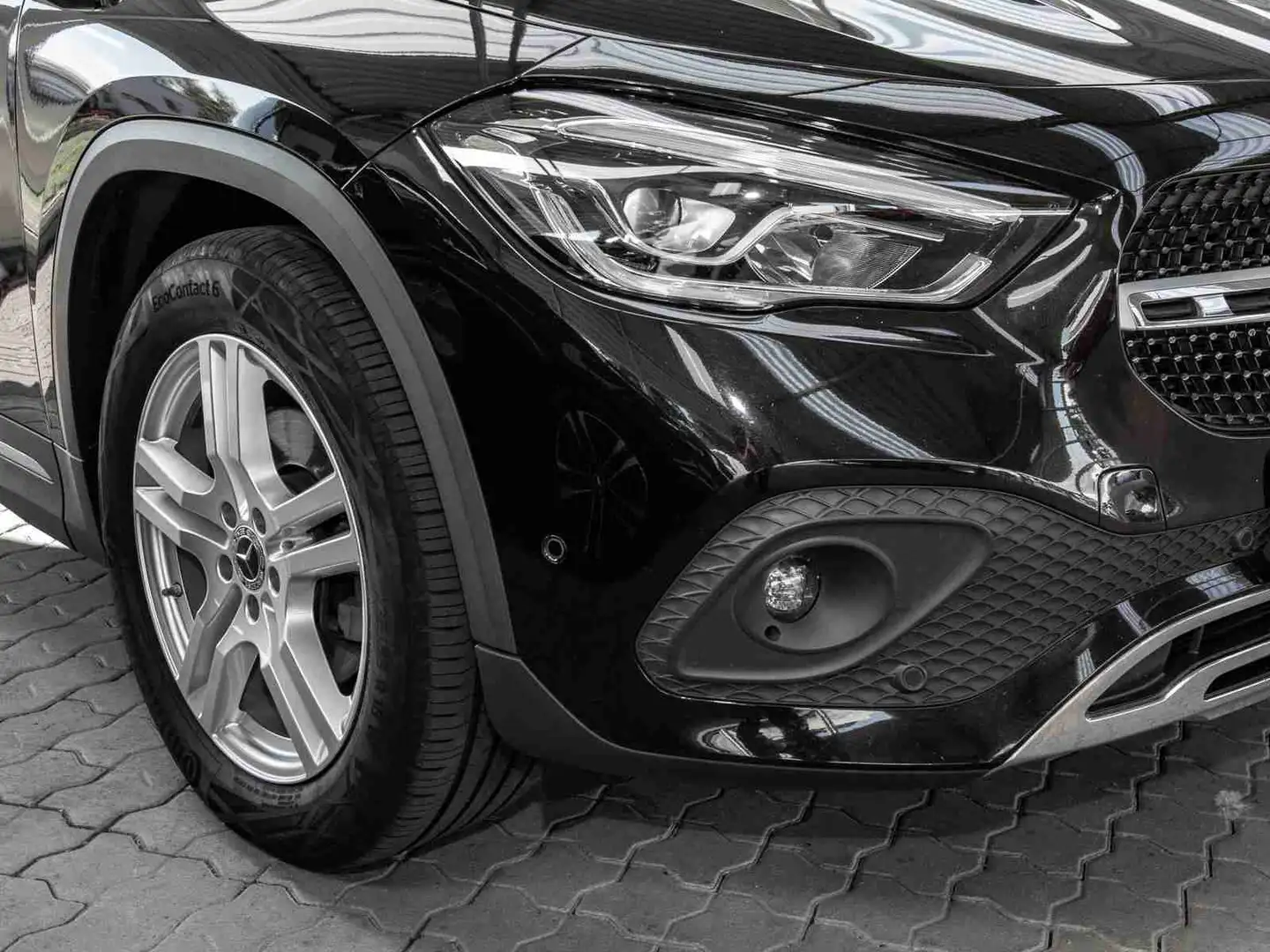 Mercedes-Benz GLA 200 d Progressive Totwink+MBUX+LED+18+RüKam Zwart - 2