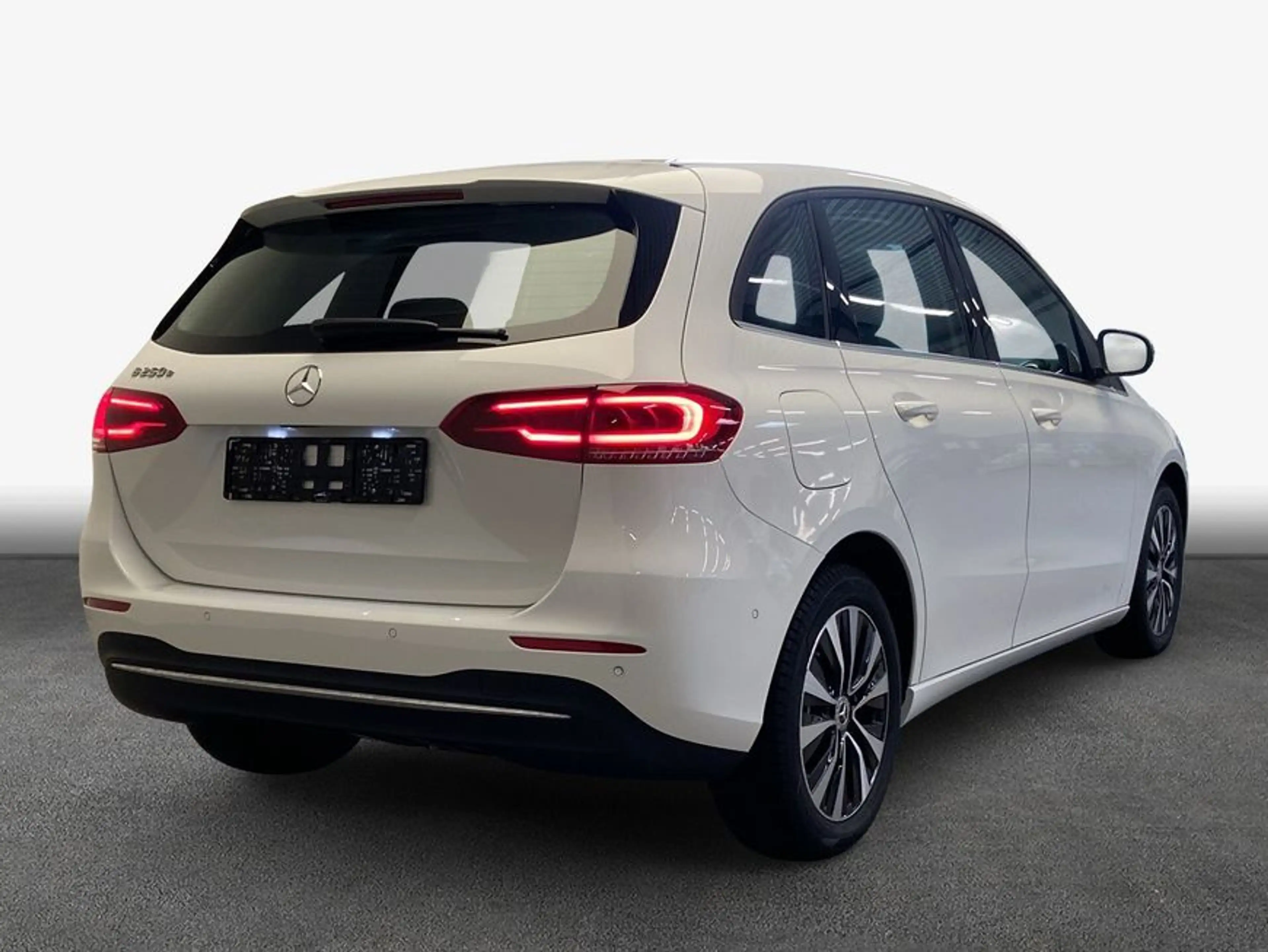 Mercedes-Benz B 250 B-Klasse — photo 2