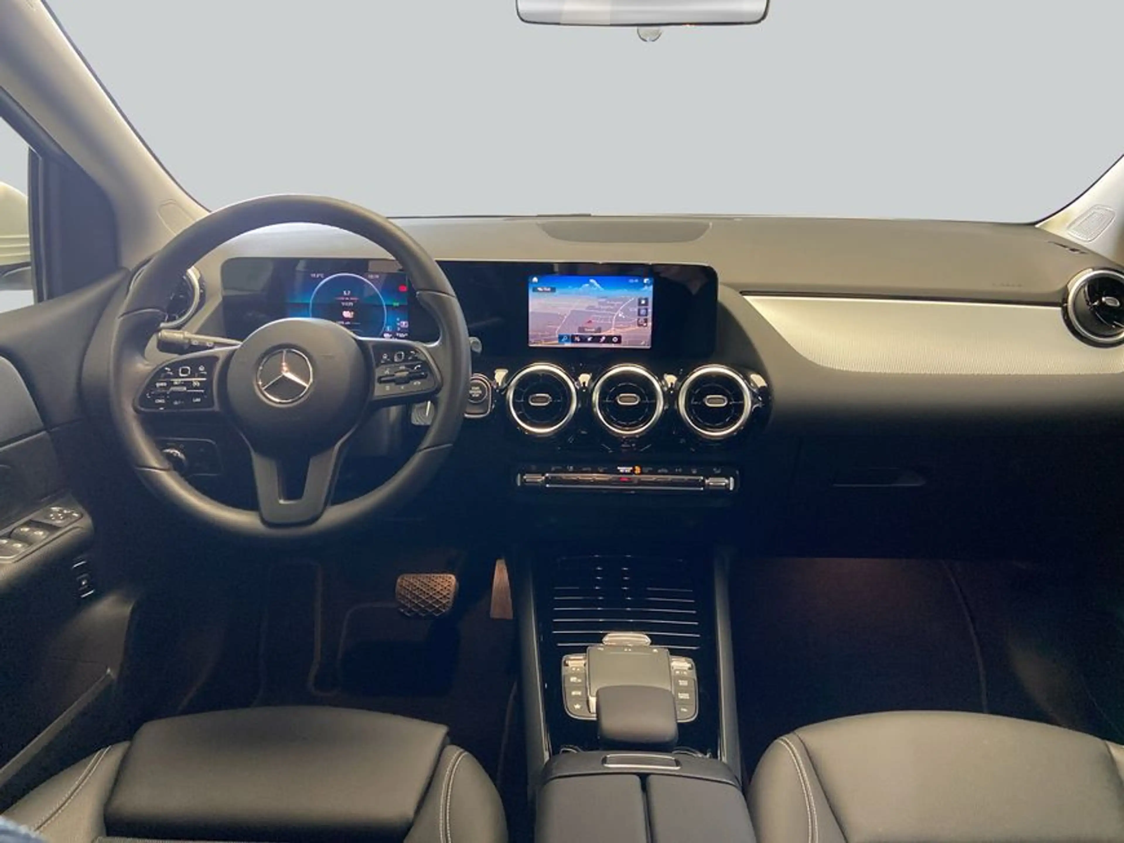 Mercedes-Benz B 250 B-Klasse — photo 13