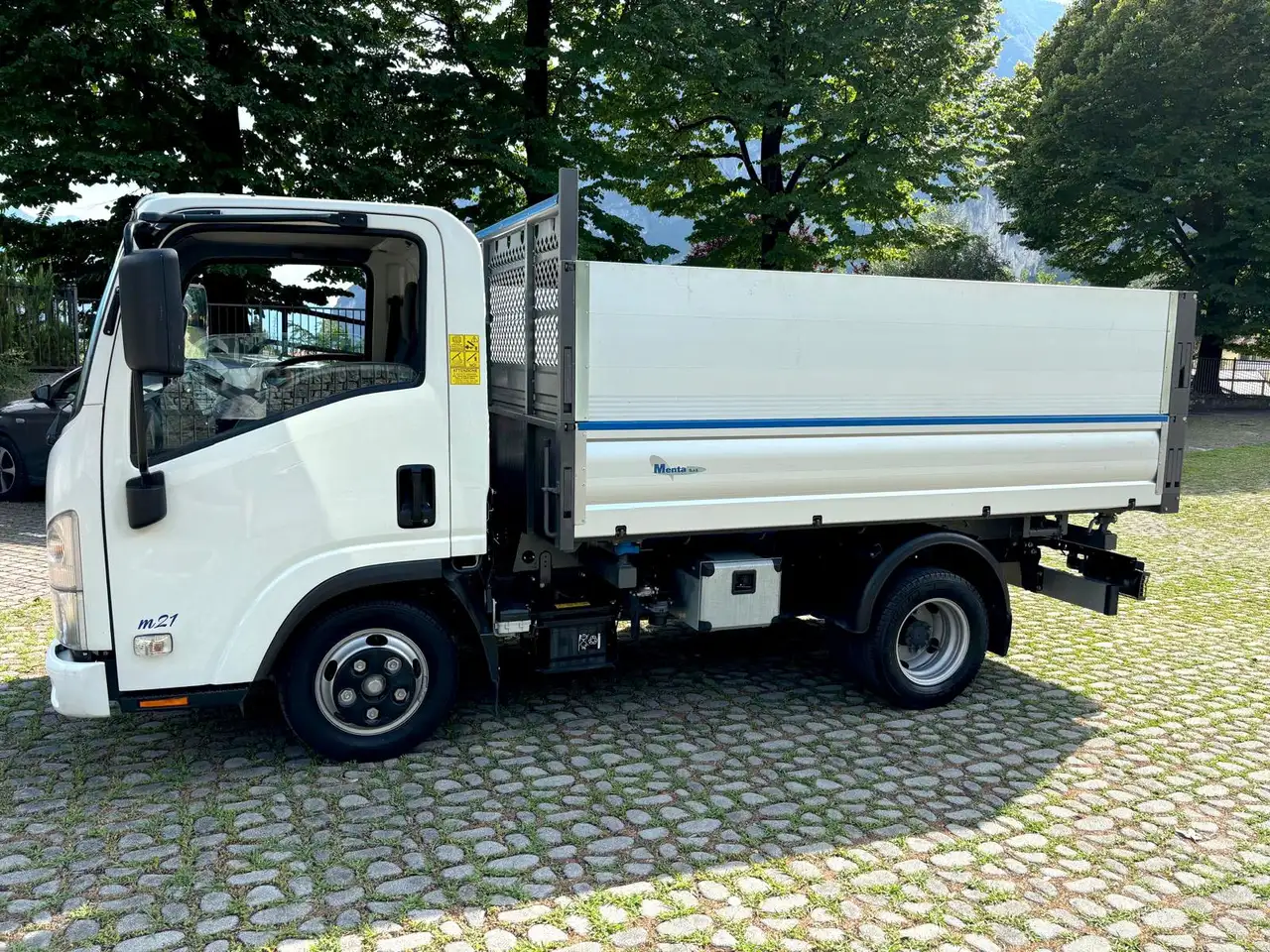 Isuzu Others 2021