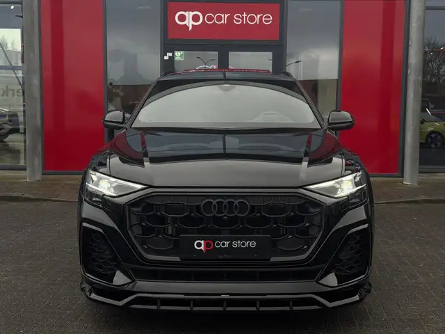 Audi Q8 view 2