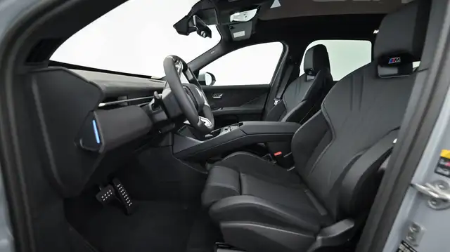 BMW iX3 50 xDrive 108,7kWh Ansicht 18