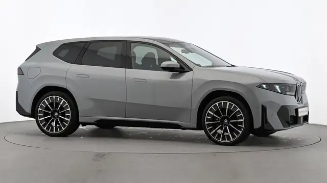 BMW iX3 50 xDrive 108,7kWh Ansicht 8