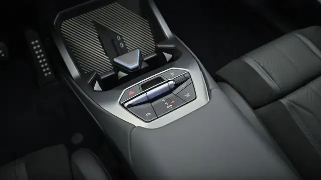 BMW iX3 50 xDrive 108,7kWh Ansicht 15