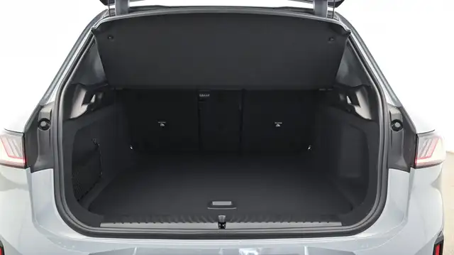 BMW iX3 50 xDrive 108,7kWh Ansicht 12