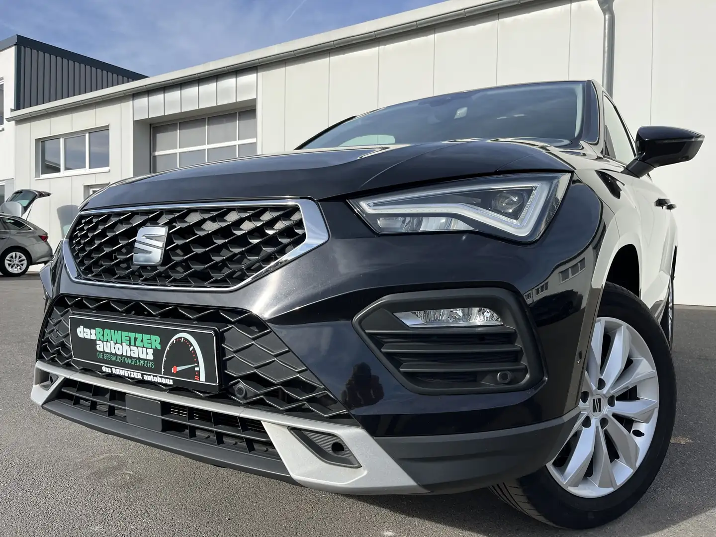 SEAT Ateca 2.0 TDI DSG Style 144€ m. 20% Anzahlung Navi DAB Schwarz - 1