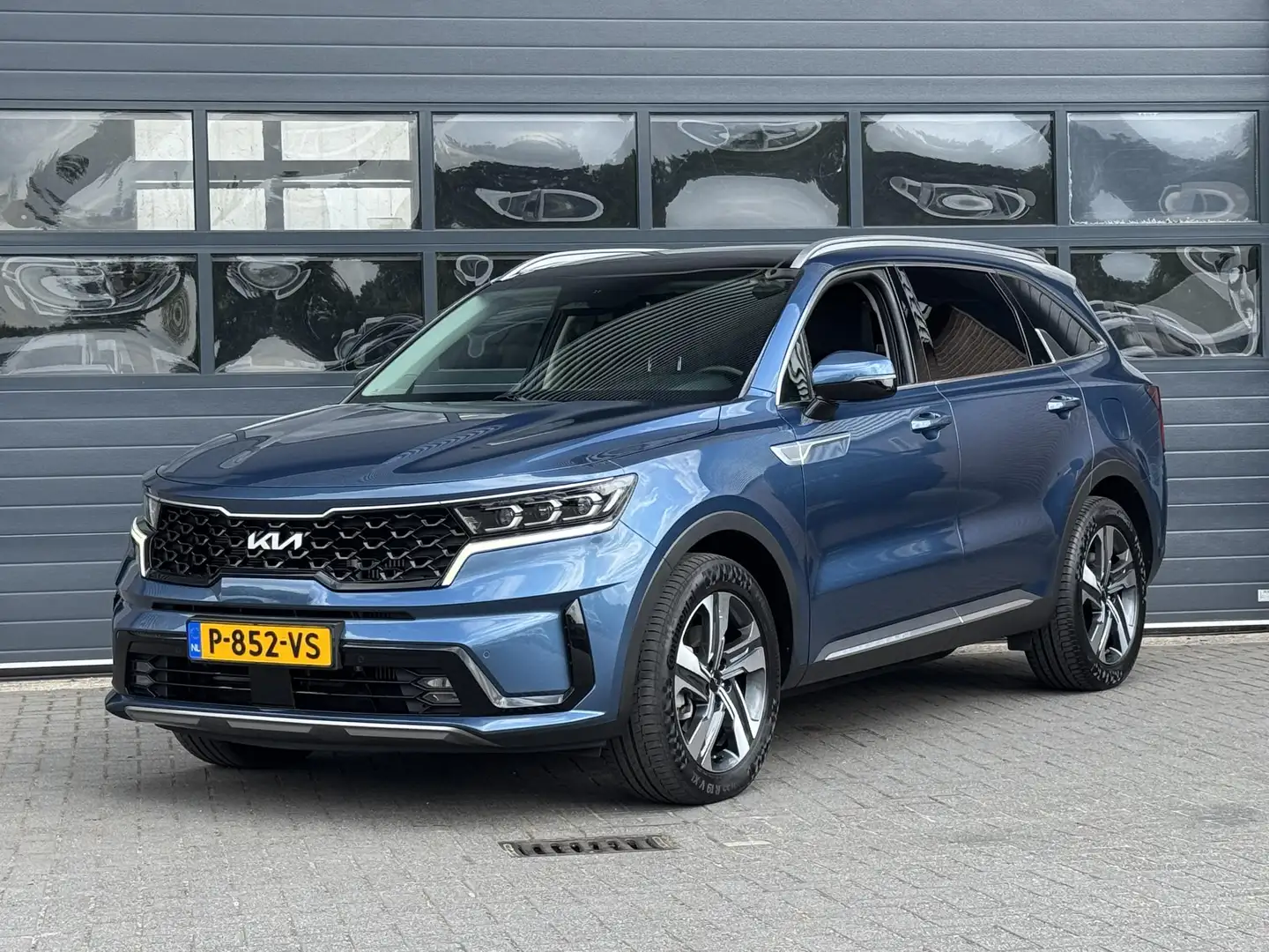 Kia Sorento 1.6 T-GDI PLUG-IN HYBRID 4WD DYNAMICPLUSLINE I 7-P Blauw - 1