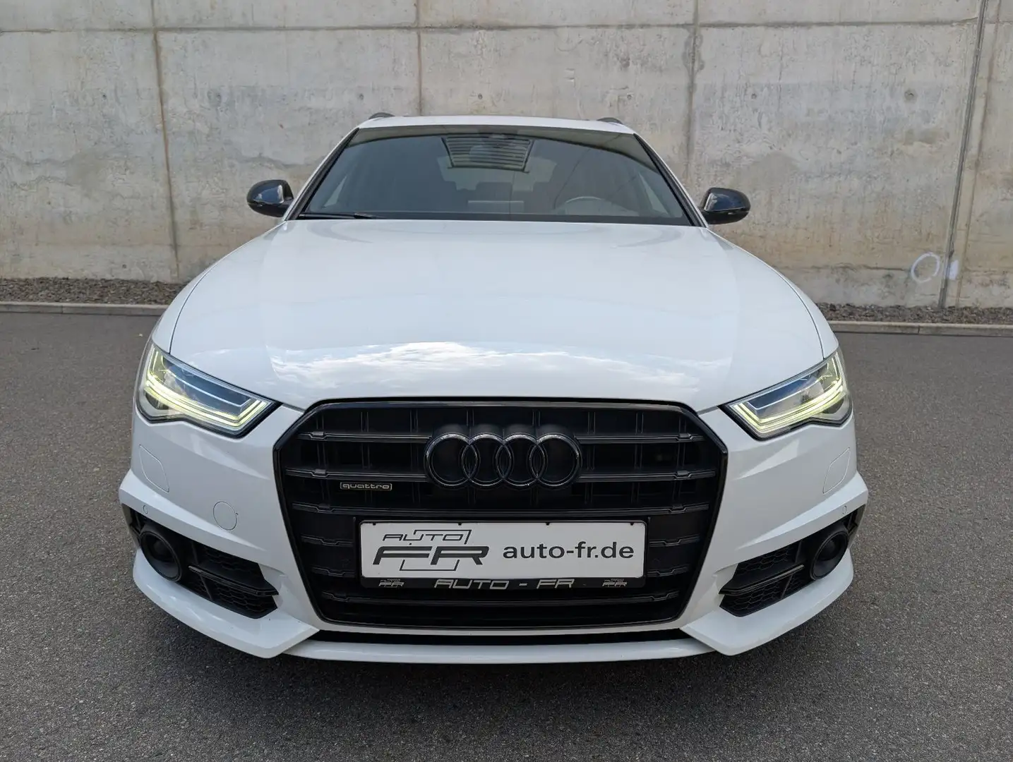 Audi A6 Avant quattro competition 326PS Matrix Pano Weiß - 2