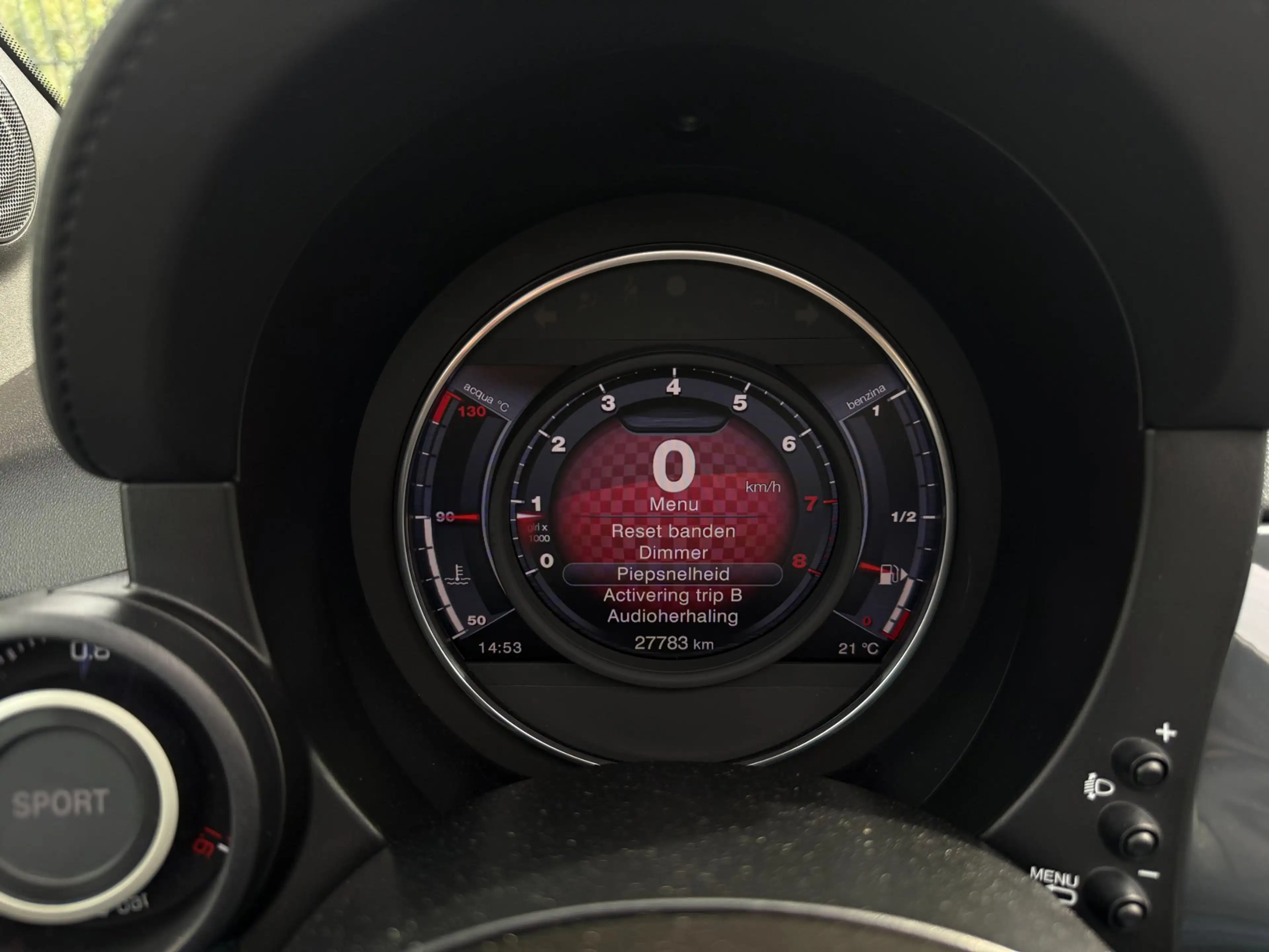 Fiat 500C Abarth 1.4 T-Jet 595 | Carplay | PDC | Bluetooth | — photo 18