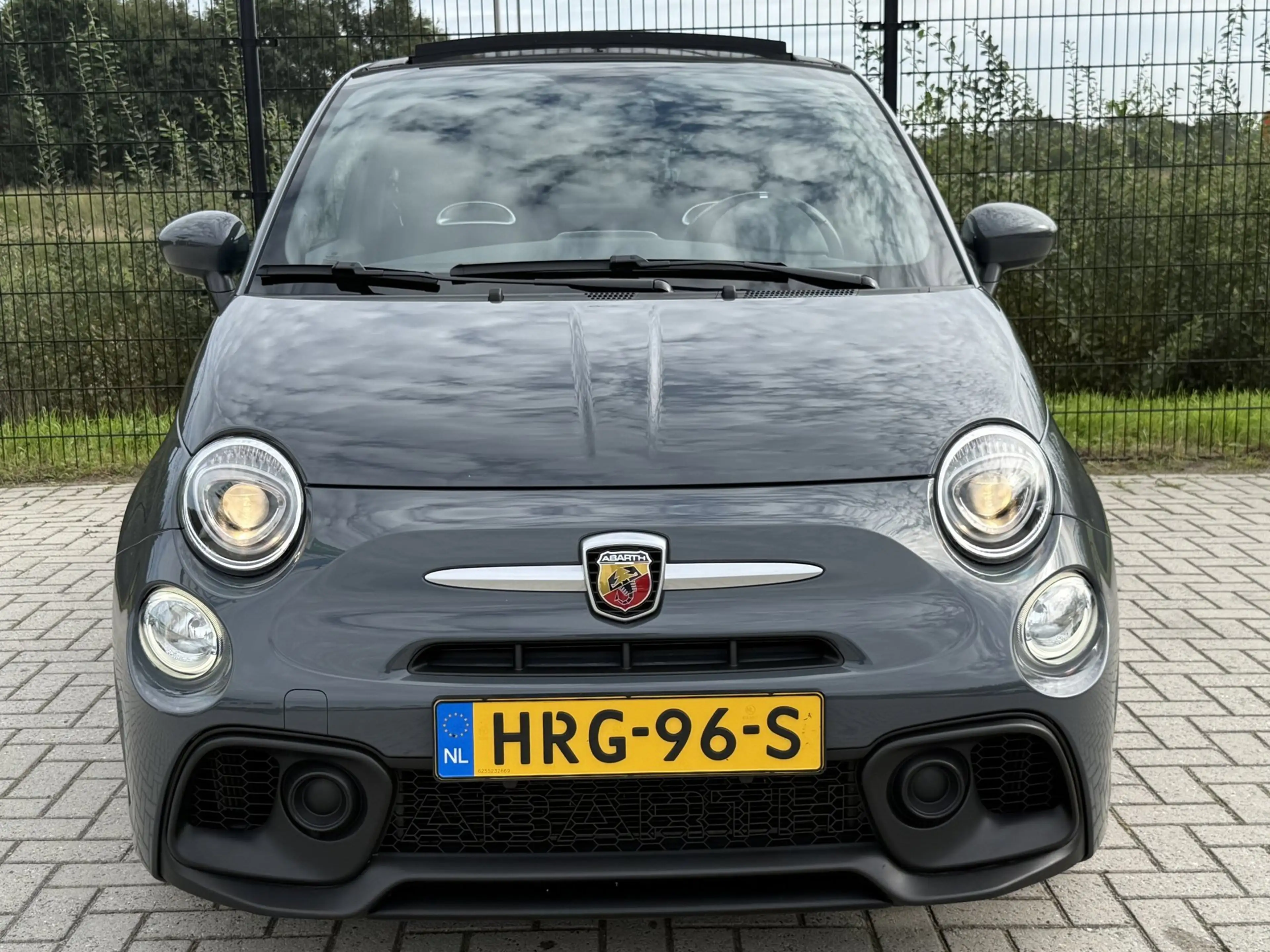 Fiat 500C Abarth 1.4 T-Jet 595 | Carplay | PDC | Bluetooth | — photo 8