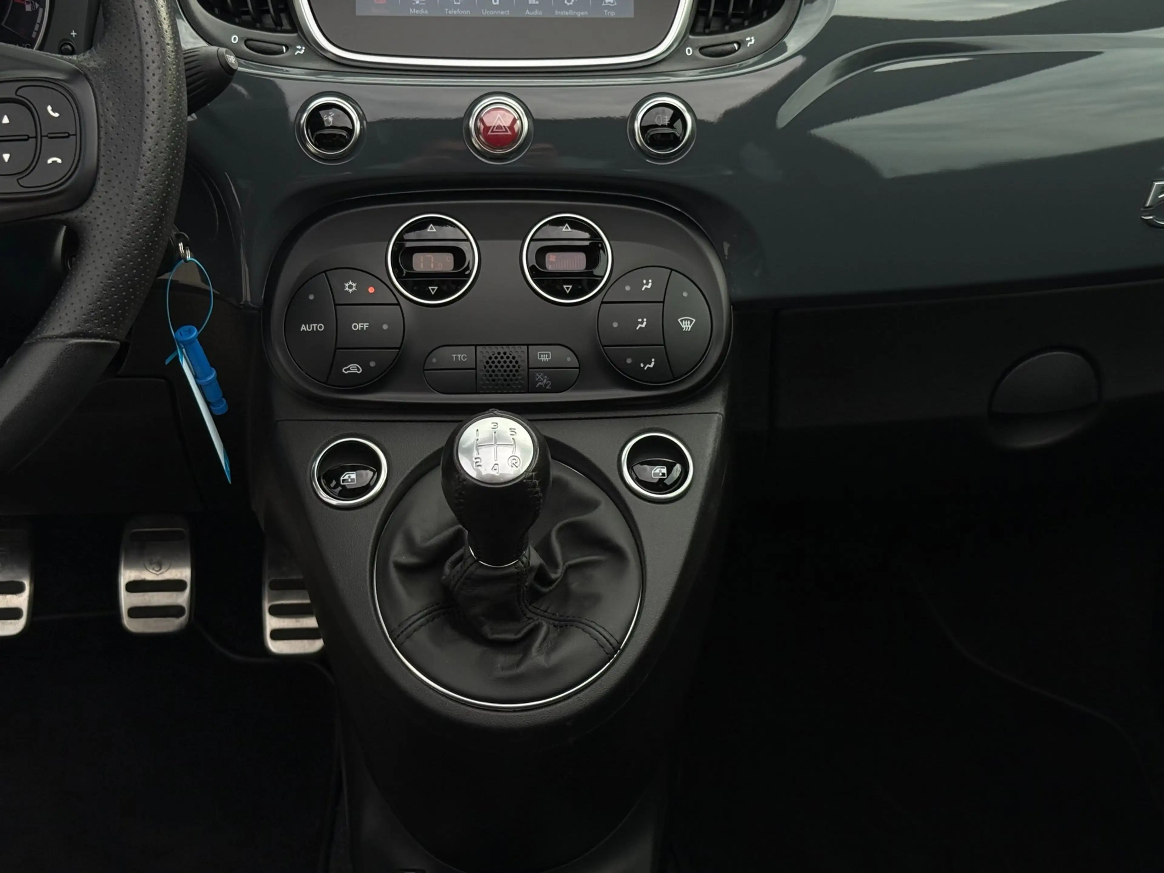 Fiat 500C Abarth 1.4 T-Jet 595 | Carplay | PDC | Bluetooth | — photo 20