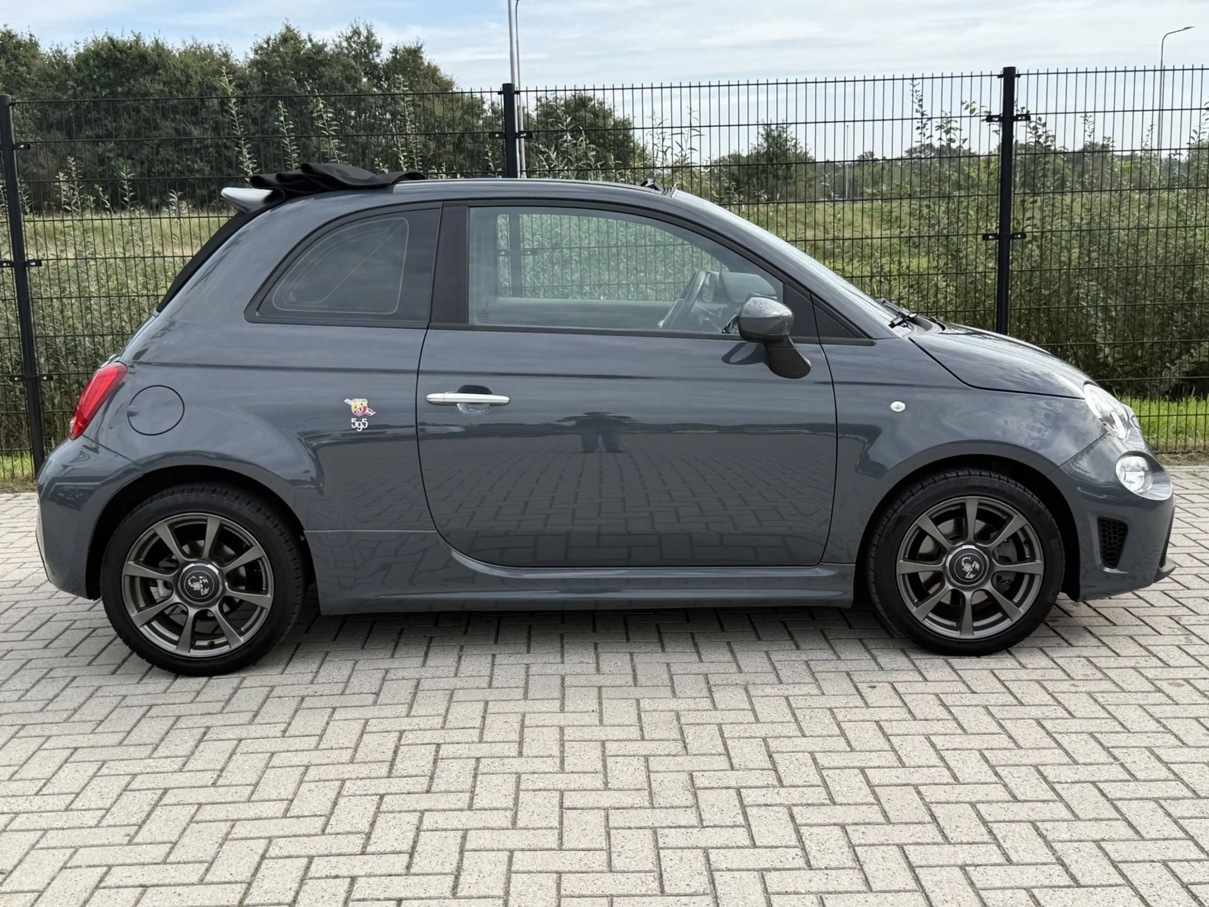 Fiat 500C Abarth 1.4 T-Jet 595 | Carplay | PDC | Bluetooth | — photo 6