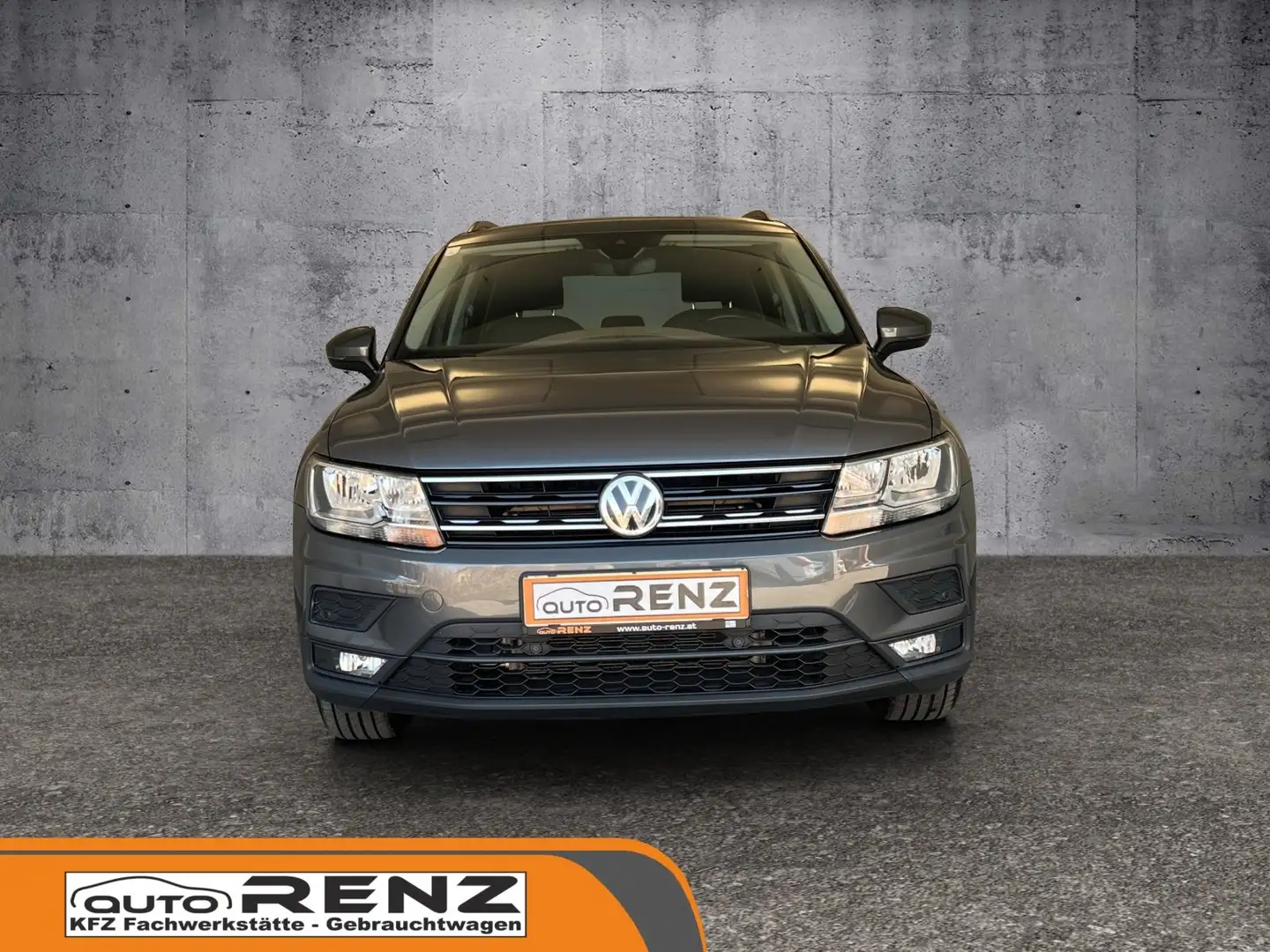 Volkswagen Tiguan Comfortline 4Motion, AHK, Navi, .... Grau - 2