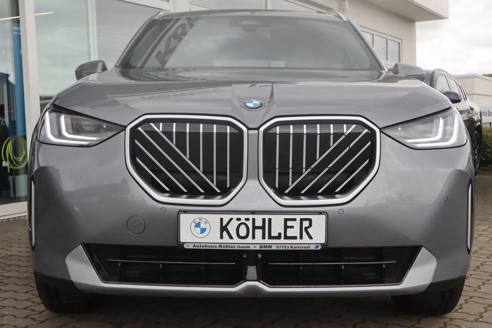 BMW X3 20d xDrive AHK/HK/RFK/DrivingAss./Adapt.LED Grau - 2