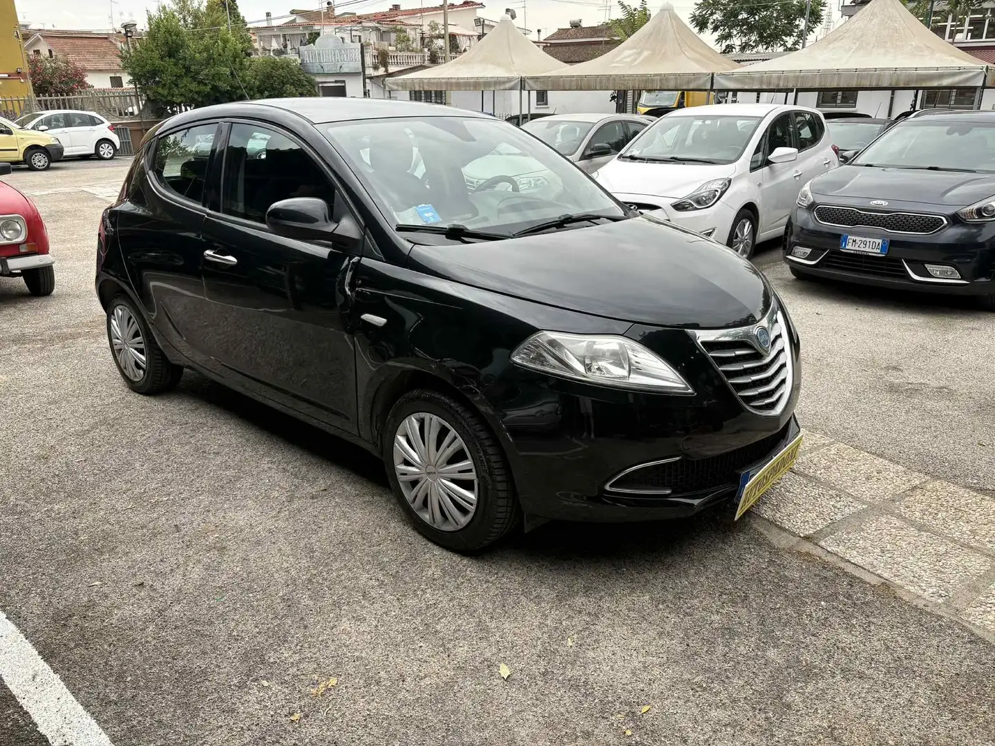 Lancia Ypsilon Ypsilon 1.2 8v Platinum s Nero - 1