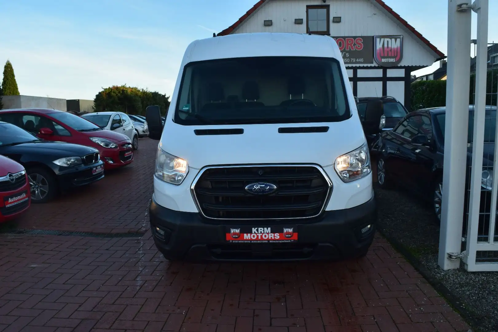 Ford Transit Kasten 350 L2 TÜV/AU NEU,1HAND,KLIMA,AHK Blanc - 1