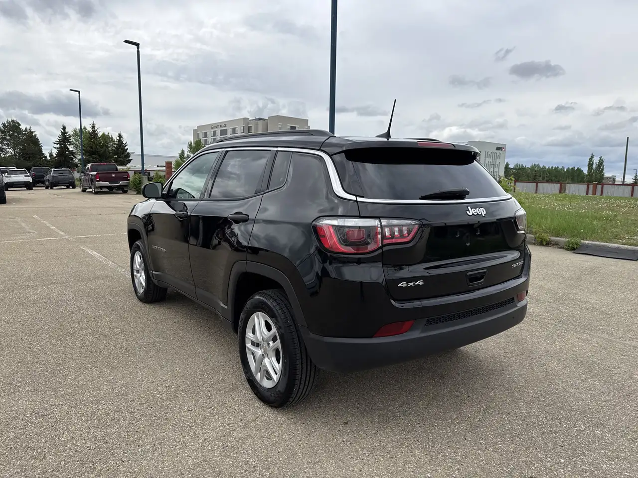 Jeep Compass снимка Jeep Compass