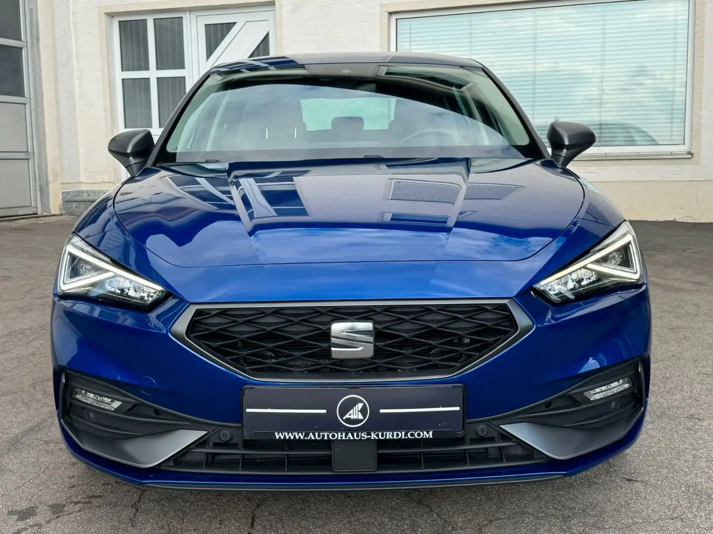 SEAT Leon FR 1.5TSI ACC KEYGO CARPLAY L/SHZ AMBIENTE Bleu - 2