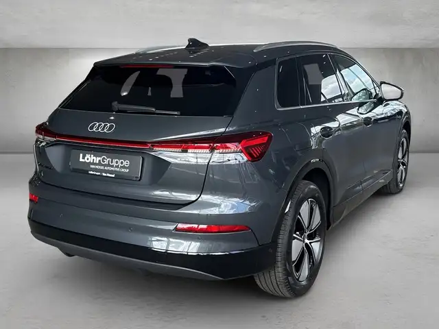 Audi E-Tron view 3