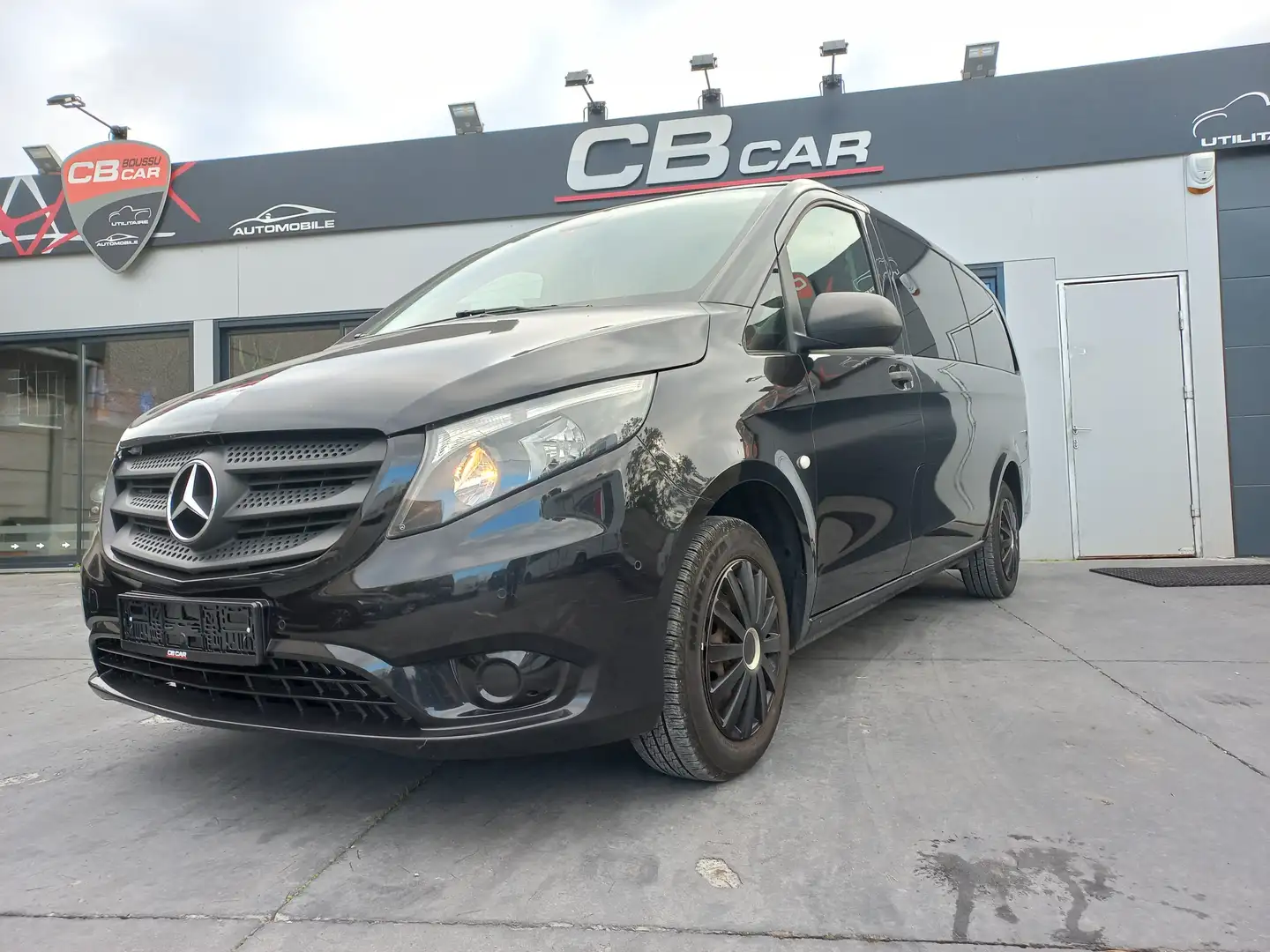 Mercedes-Benz Vito Vito Tourer 9 places Noir - 1